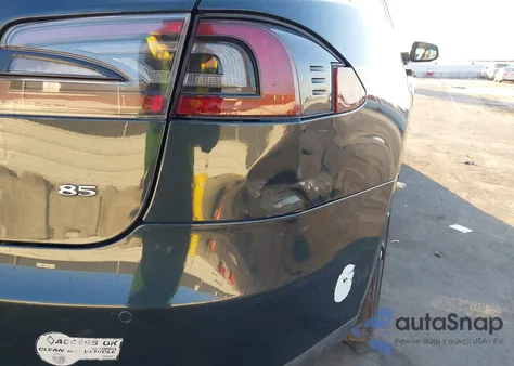 2014 Tesla Model S P85 из США, поврежденный, VIN 5YJSA1H17EFP32496